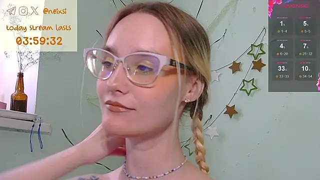 Snapshot of ixsi chatting on 07-25-26, 10:35 ixsi online show from 07-25-26, 10:35