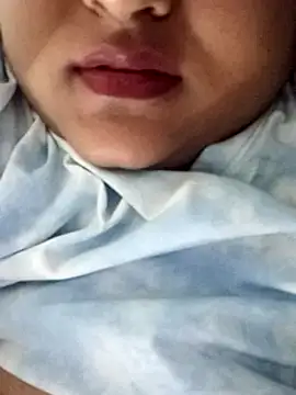 smile pretty online show from 12-18-24, 08:47