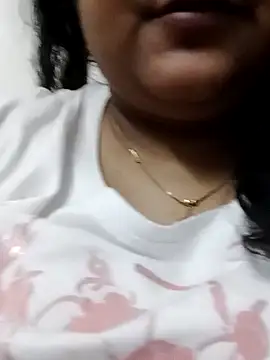 smile pretty online show from 01-18-25, 09:34