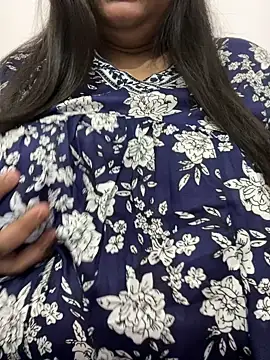 smile pretty online show from 09-13-25, 07:35