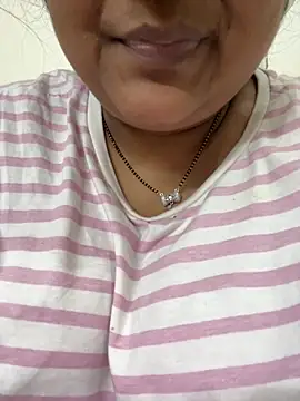 smile pretty online show from 10-09-25, 08:29