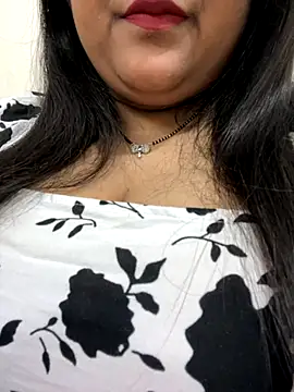 smile pretty online show from 10-15-25, 06:30