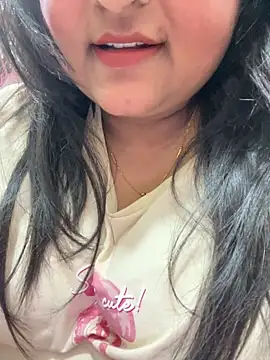 smile pretty online show from 02-18-26, 06:04