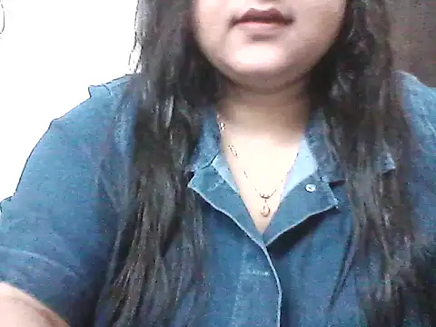 smile pretty online show from 04-17-26, 05:49