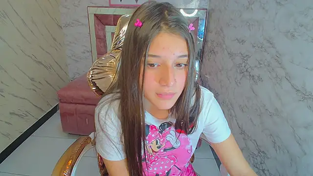 Snapshot of _Emily_v chatting on 12-27-24, 11:42 Emily v online show from 12-27-24, 11:42