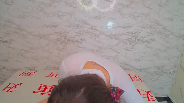 Snapshot of _Emily_v chatting on 01-14-25, 08:37 Emily v online show from 01-14-25, 08:37