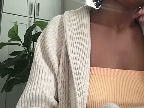 loveofbea online show from 12-18-24, 10:57