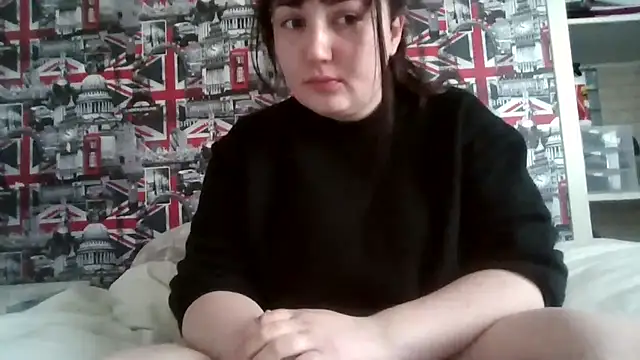 Lynylou online show from 10-30-25, 08:38