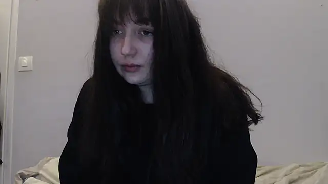 Lynylou online show from 04-03-26, 06:28