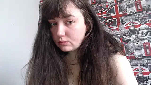 Lynylou online show from 04-15-26, 08:54