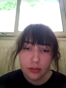 Lynylou online show from 05-05-26, 04:37