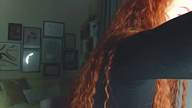 Snapshot of JudyWalkerr chatting on 02-12-25, 07:24 JudyWalkerr online show from 02-12-25, 07:24