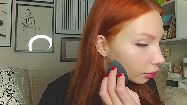 Snapshot of JudyWalkerr chatting on 03-19-25, 03:30 JudyWalkerr online show from 03-19-25, 03:30