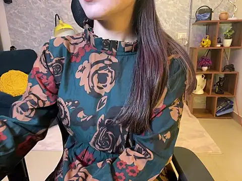 Snapshot of MidnightFlame chatting on 02-02-25, 04:32 MidnightFlame online show from 02-02-25, 04:32