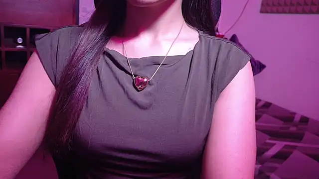 MidnightFlame online show from 11-08-25, 03:23