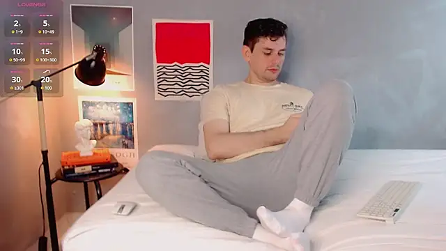 Elio555 online show from 11-23-25, 12:10