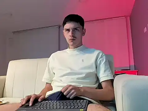 Snapshot of bastia_noooo chatting on 01-12-25, 02:24 bastia noooo online show from 01-12-25, 02:24