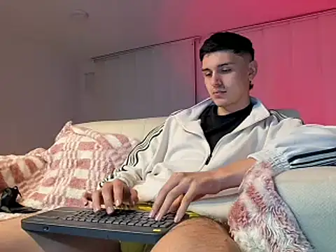 Snapshot of bastia_noooo chatting on 01-28-25, 06:38 bastia noooo online show from 01-28-25, 06:38