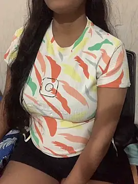 hottiess69 online show from 10-07-25, 05:21