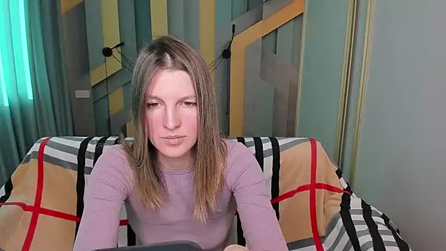 EmilyWalkeri online show from 11-21-25, 08:13