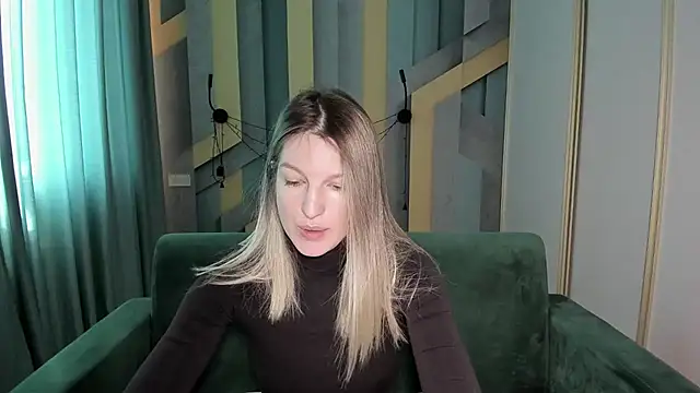 Snapshot of EmilyWalkeri chatting on 04-28-26, 06:40 EmilyWalkeri online show from 04-28-26, 06:40