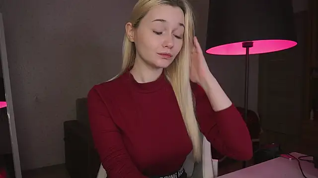 Snapshot of Lisa_003 chatting on 01-19-25, 04:54 Lisa 003 online show from 01-19-25, 04:54