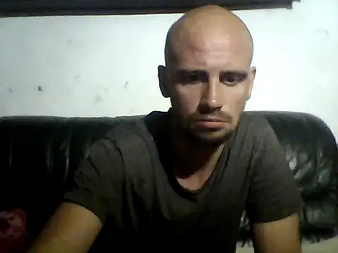 Snapshot of Rejtelmesest chatting on 05-31-26, 09:05 Rejtelmesest online show from 05-31-26, 09:05