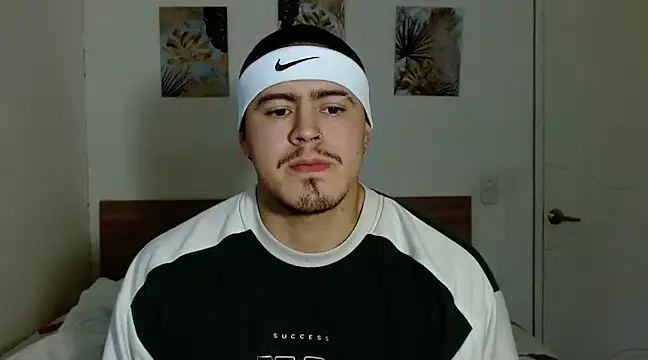 Snapshot of Baltazar_Dupont chatting on 01-09-25, 12:41 Baltazar Dupont online show from 01-09-25, 12:41