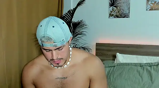 Snapshot of Baltazar_Dupont chatting on 03-08-25, 04:45 Baltazar Dupont online show from 03-08-25, 04:45