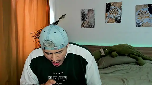 Snapshot of Baltazar_Dupont chatting on 03-08-25, 12:52 Baltazar Dupont online show from 03-08-25, 12:52