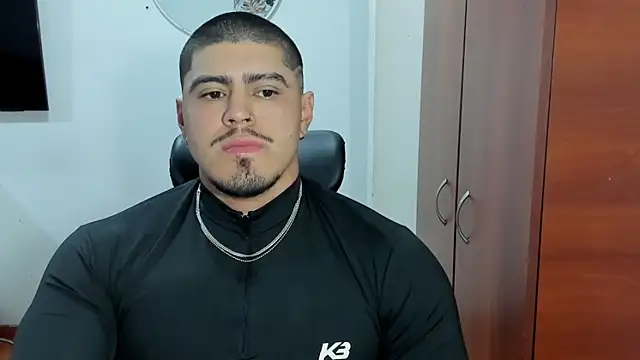 Snapshot of Baltazar_Dupont chatting on 11-14-25, 10:58 Baltazar Dupont online show from 11-14-25, 10:58