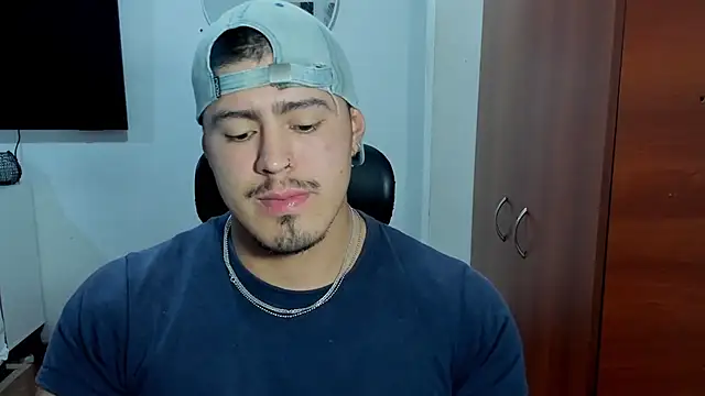 Baltazar Dupont online show from 02-25-26, 04:11