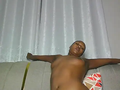Snapshot of sexy_barbie2024 chatting on 10-22-25, 12:11 sexy barbie2024 online show from 10-22-25, 12:11