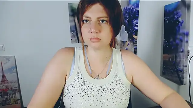 Snapshot of Lizzy_Love chatting on 06-29-26, 10:15 Lizzy Love online show from 06-29-26, 10:15