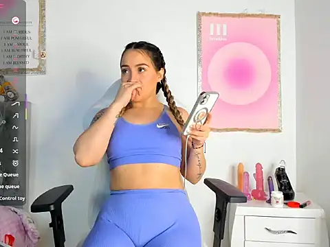 Snapshot of cindy_love2 chatting on 12-16-25, 03:55 cindy love2 online show from 12-16-25, 03:55