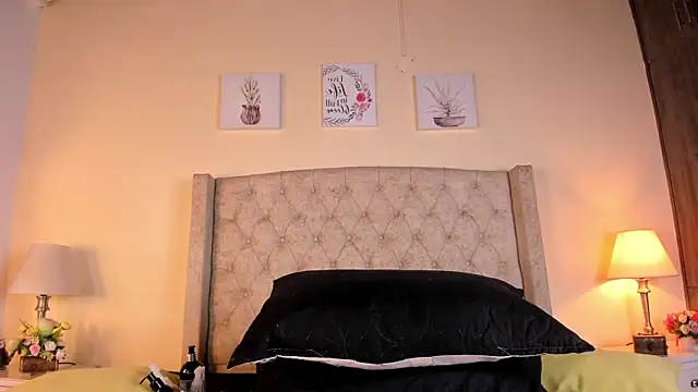 allisson m online show from 04-23-26, 12:04