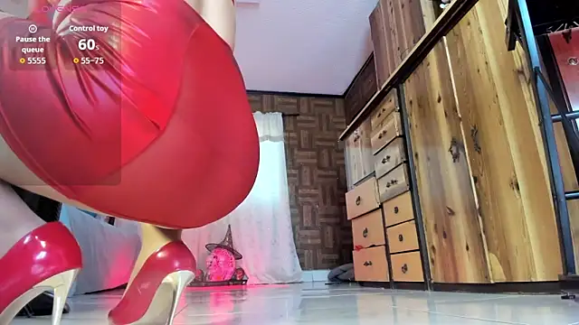 Snapshot of Cristina_Vanegas631 chatting on 10-31-25, 09:38 Cristina Vanegas631 online show from 10-31-25, 09:38