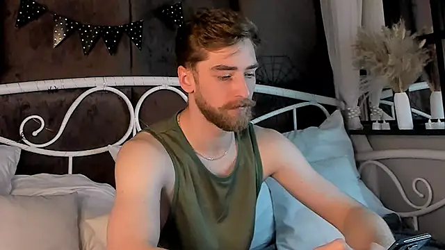 Snapshot of DexterDexx chatting on 11-02-25, 06:38 DexterDexx online show from 11-02-25, 06:38