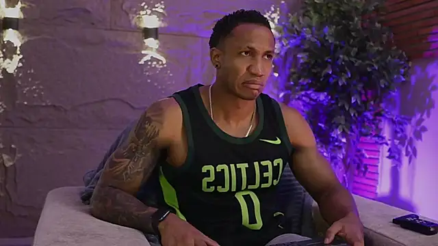 Snapshot of Logan_Varela chatting on 12-03-25, 12:47 Logan Varela online show from 12-03-25, 12:47