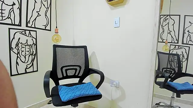 Big ValentinHunk online show from 02-18-26, 10:50