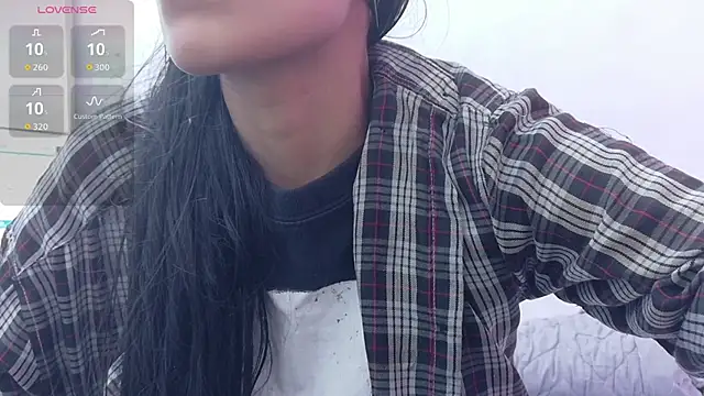 Snapshot of yourcuteneighbourr chatting on 10-28-25, 02:59 yourcuteneighbourr online show from 10-28-25, 02:59