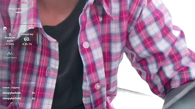 Snapshot of yourcuteneighbourr chatting on 11-18-25, 03:01 yourcuteneighbourr online show from 11-18-25, 03:01