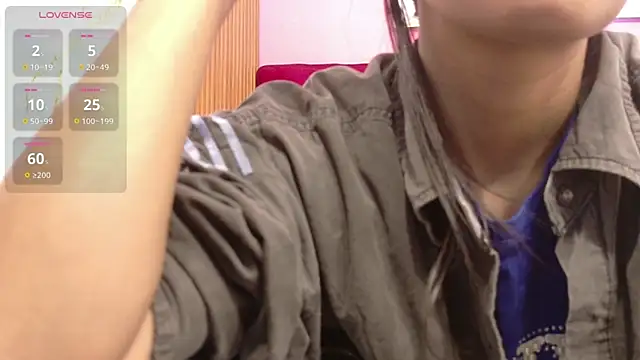 yourcuteneighbourr online show from 04-24-26, 02:58