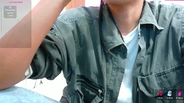 Snapshot of yourcuteneighbourr chatting on 05-26-26, 03:35 yourcuteneighbourr online show from 05-26-26, 03:35