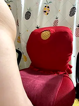 Snapshot of Hatasimi chatting on 09-08-25, 10:53 Hatasimi online show from 09-08-25, 10:53