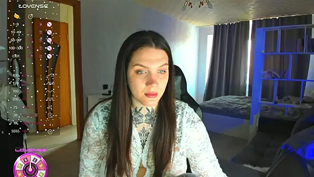 AizaRose online show from 04-22-26, 07:00