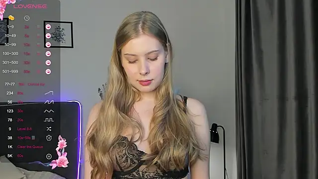 elliediaz online show from 10-14-25, 08:20