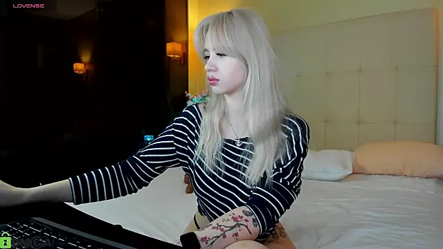 Valerie Woods online show from 02-23-26, 12:52