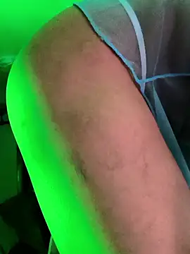 gurlnips online show from 02-24-26, 09:02