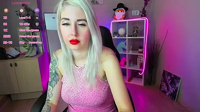 Snapshot of Mermaid_N chatting on 05-02-26, 01:32 Mermaid N online show from 05-02-26, 01:32